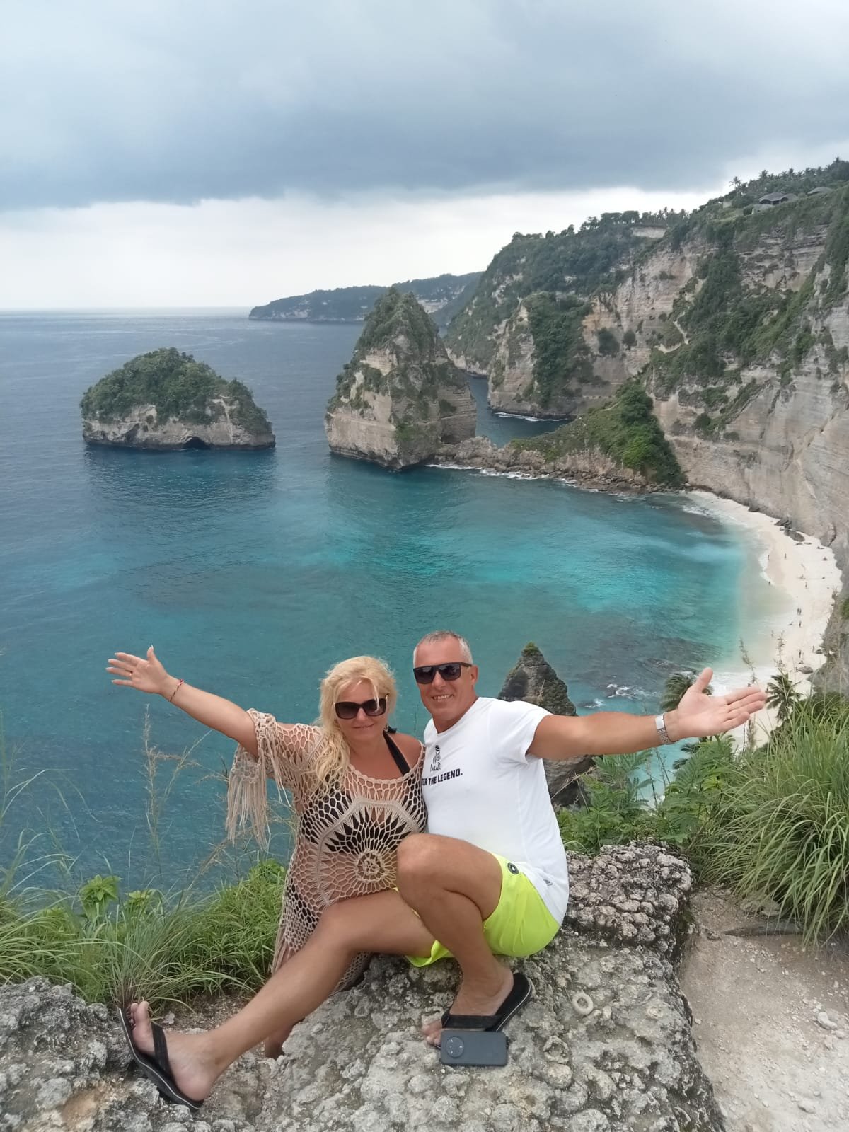 Nusa Penida Option 1 - Kelingking Beach, Angels Billabong, Broken Beach and Crystal Bay