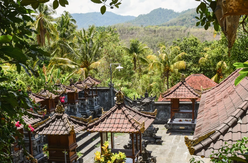 North Bali temples, waterfalls and mountain landscapes